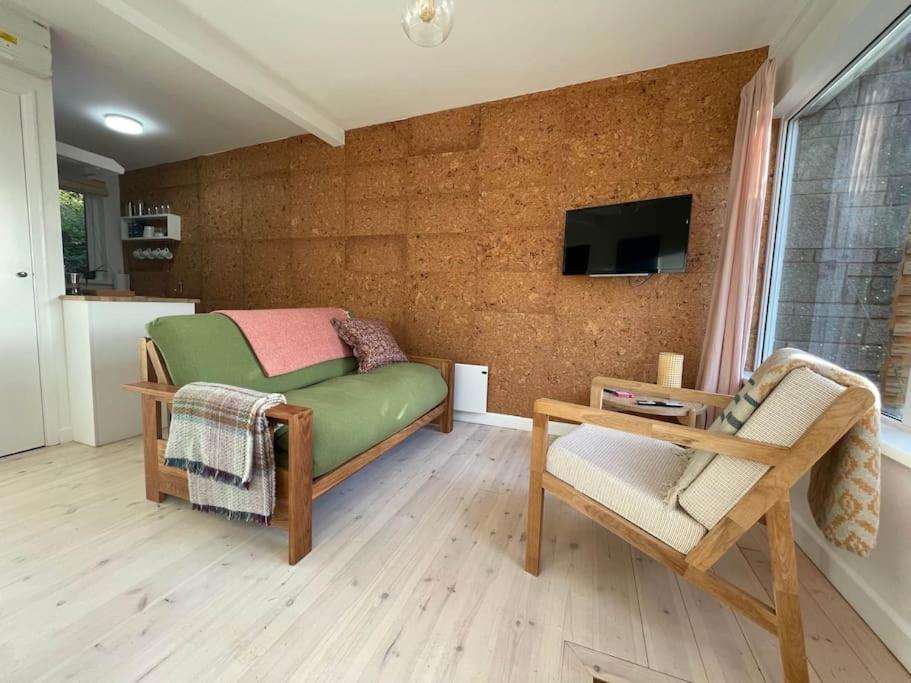 Shearwater, Moor And Sea Holidays, Lovely Tranquil Space Between Exmoor And The North Devon Coast Lynton Extérieur photo